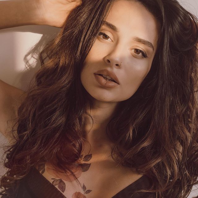 Ночные бабочки: Искусство обольщения за пределами финансов